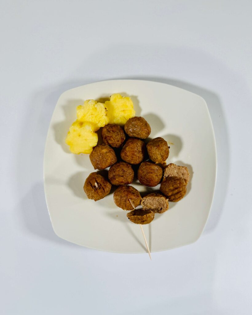 Amylu Teriyaki Pineapple Chicken Meatballs Cooked